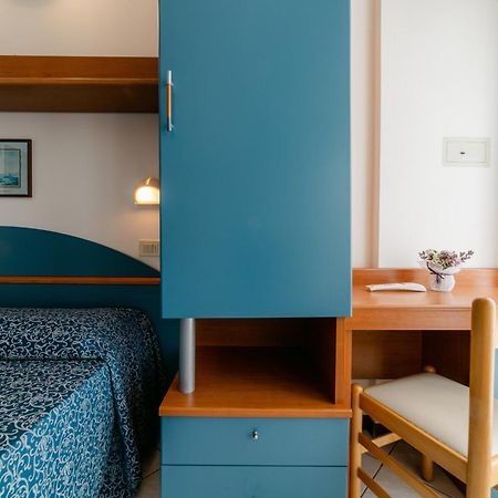 Hotel Golf Каттолика Экстерьер фото