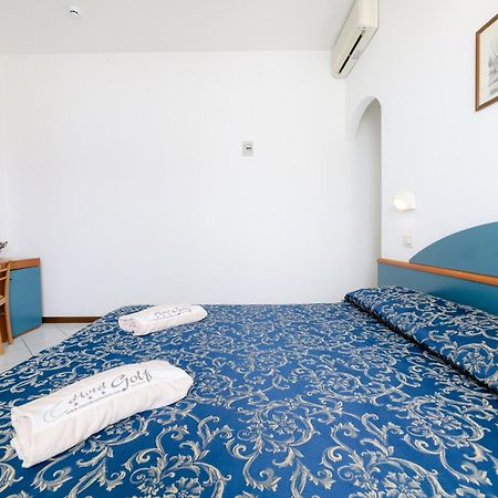 Hotel Golf Каттолика Экстерьер фото