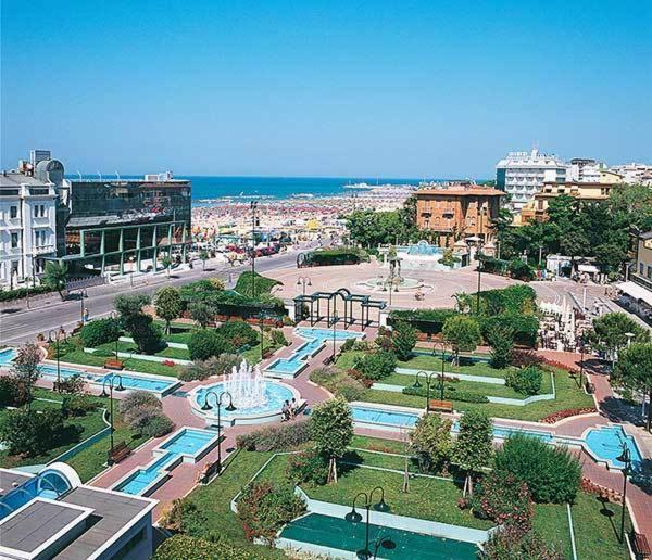 Hotel Golf Каттолика Экстерьер фото