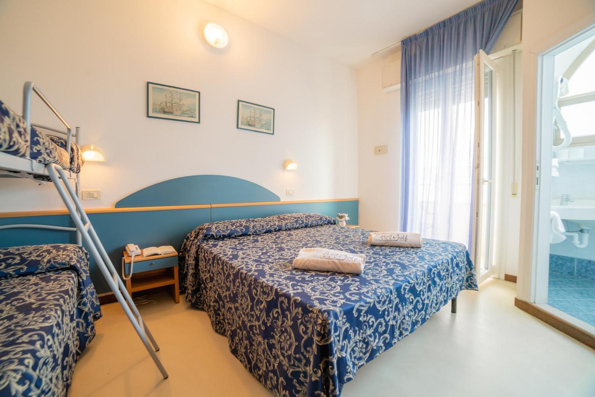Hotel Golf Каттолика Экстерьер фото